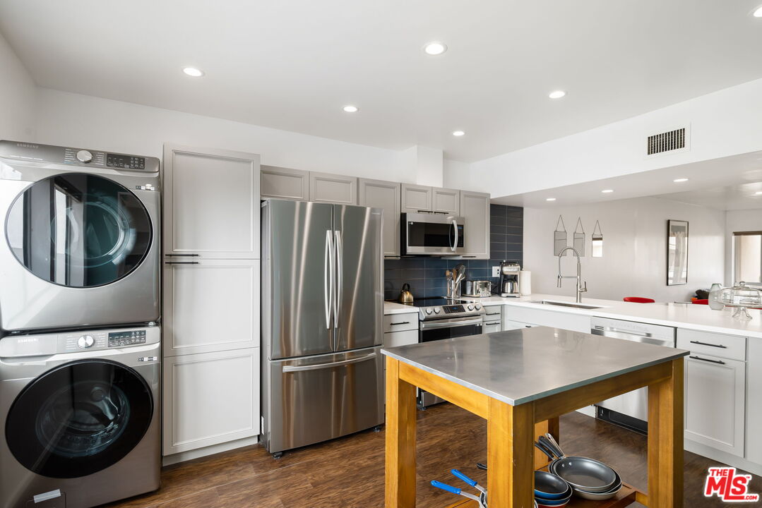 277 E Alejo Rd Unit: 219