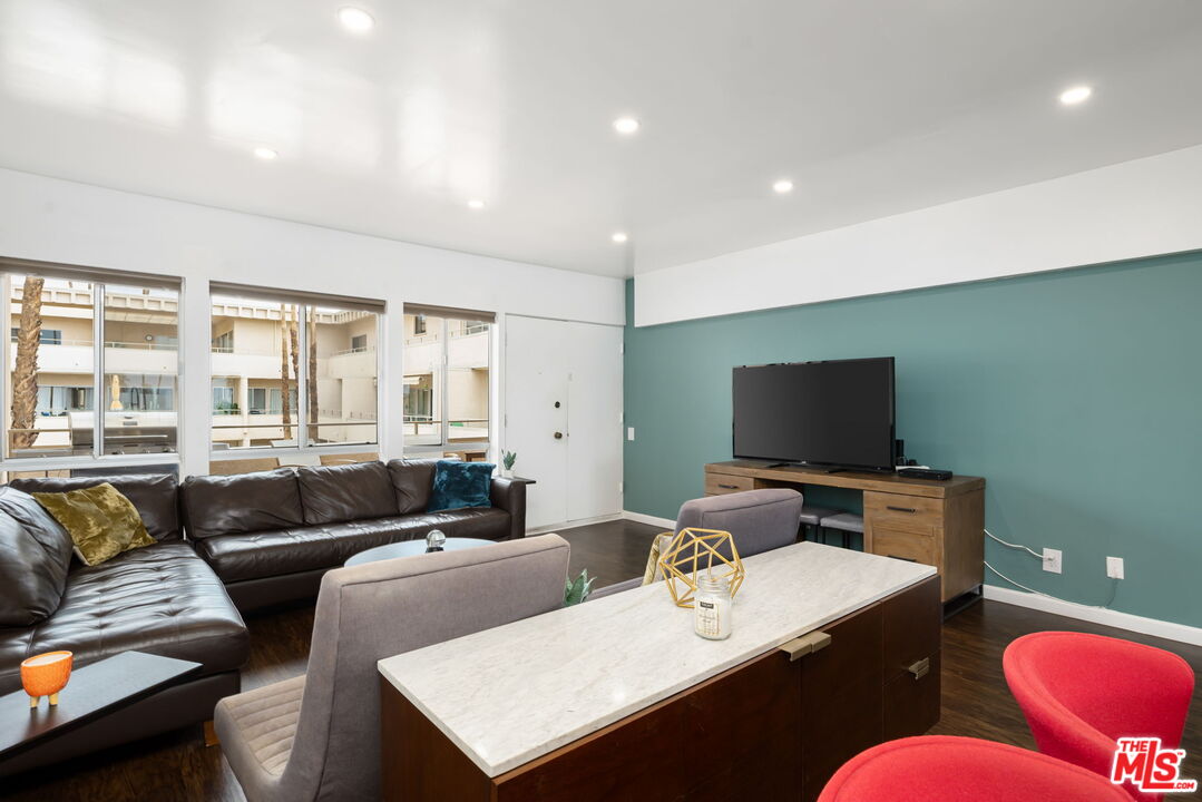 277 E Alejo Rd Unit: 219