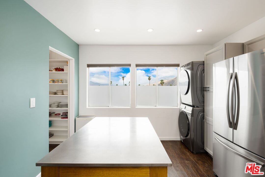 277 E Alejo Rd Unit: 219