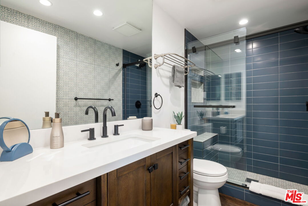 277 E Alejo Rd Unit: 219