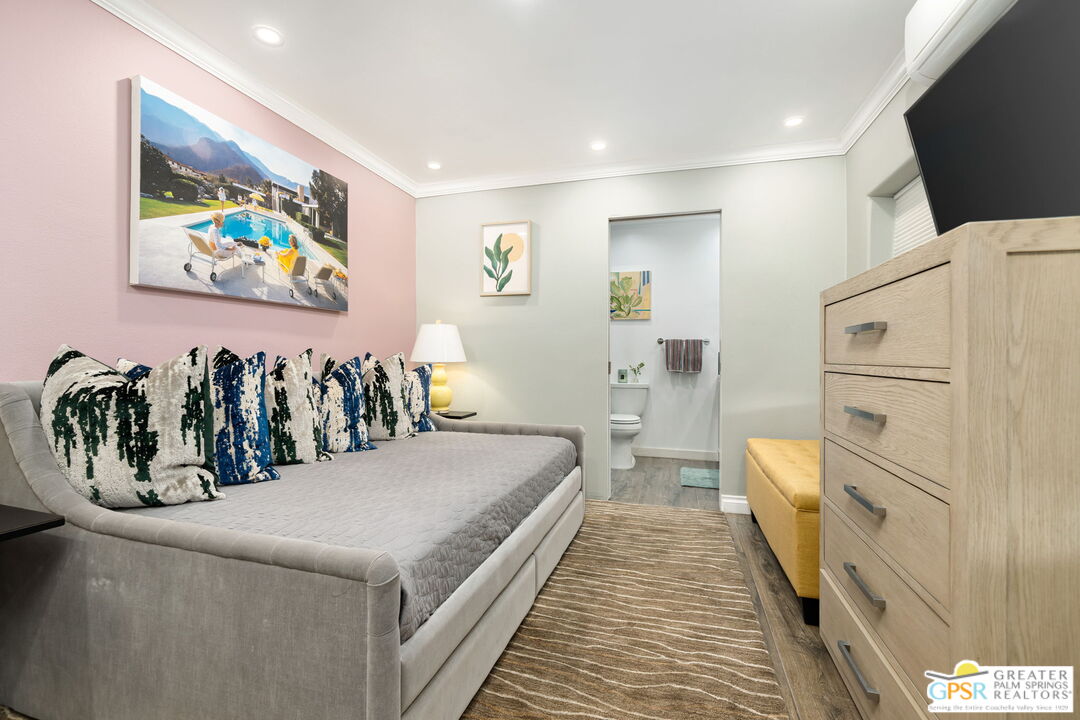 1861 S Palm Canyon Dr