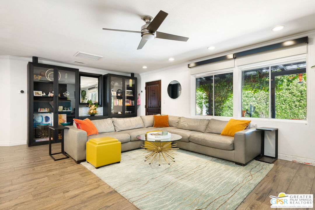 1861 S Palm Canyon Dr