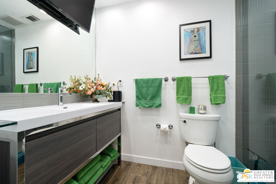 1861 S Palm Canyon Dr