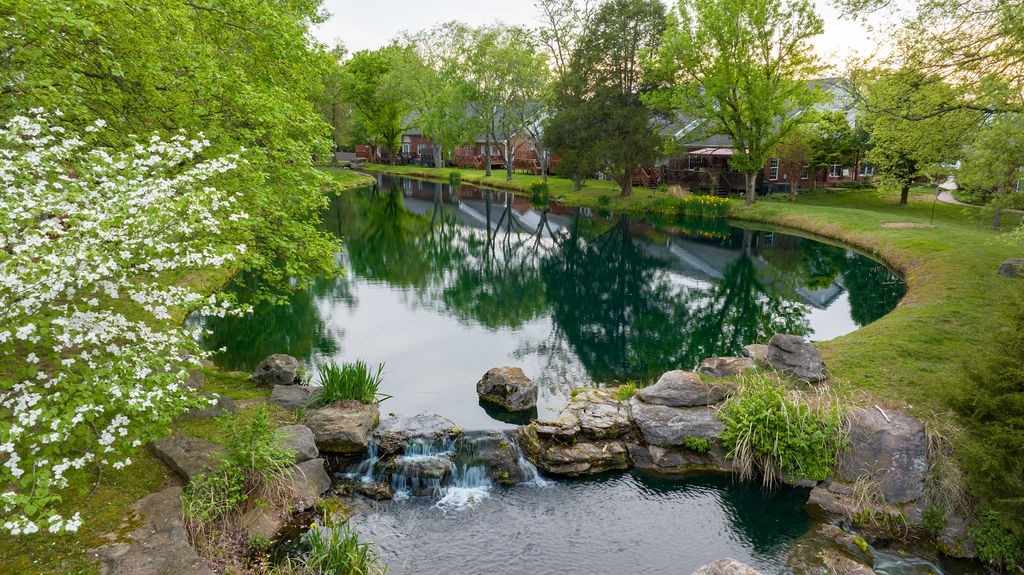 231 Green Harbor Rd Unit: 129H