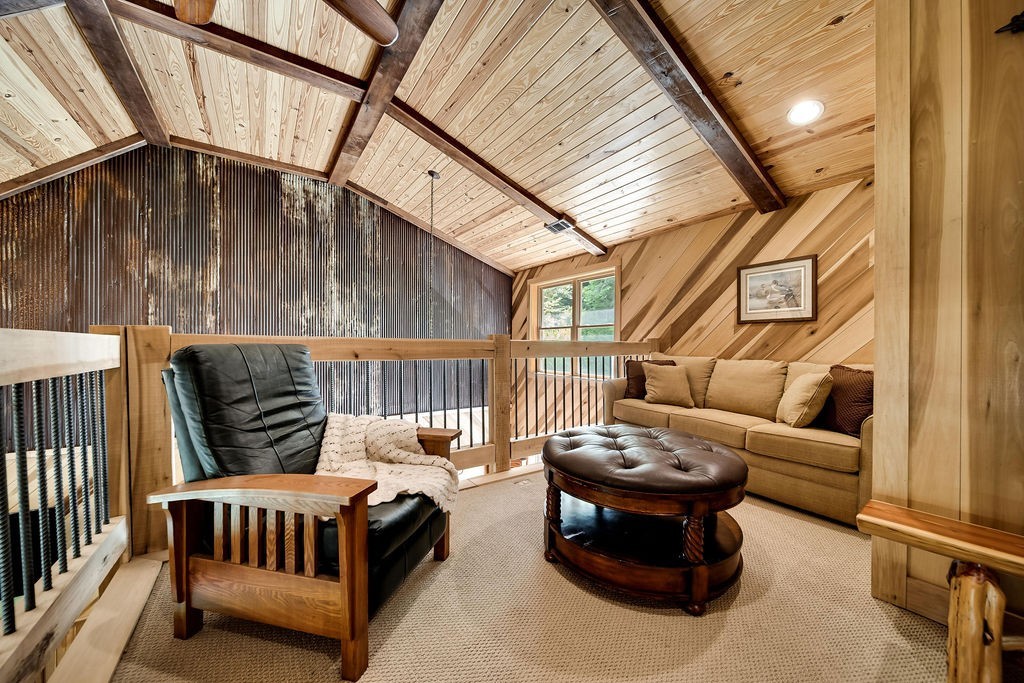 59 Russell Ln