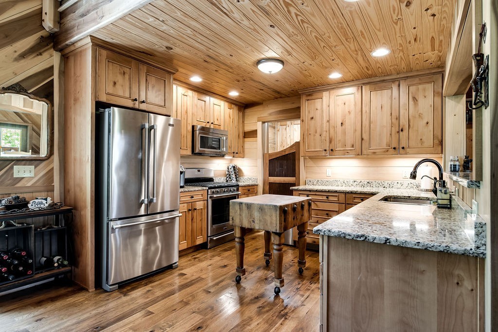 59 Russell Ln