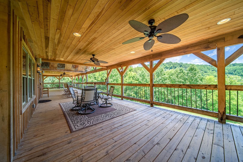 59 Russell Ln