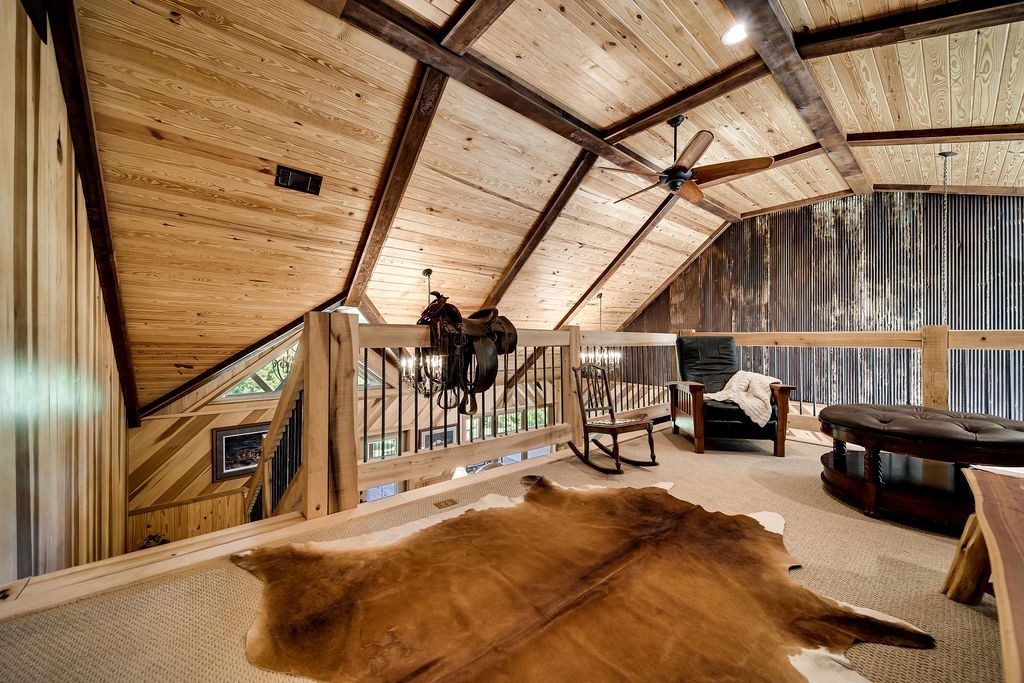 59 Russell Ln