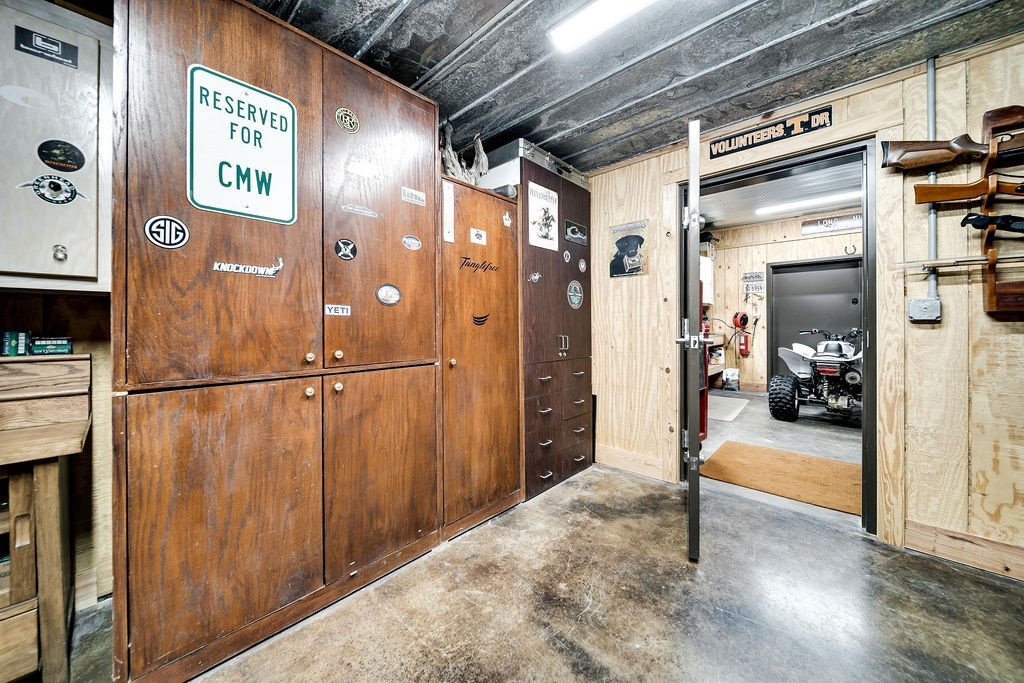 59 Russell Ln