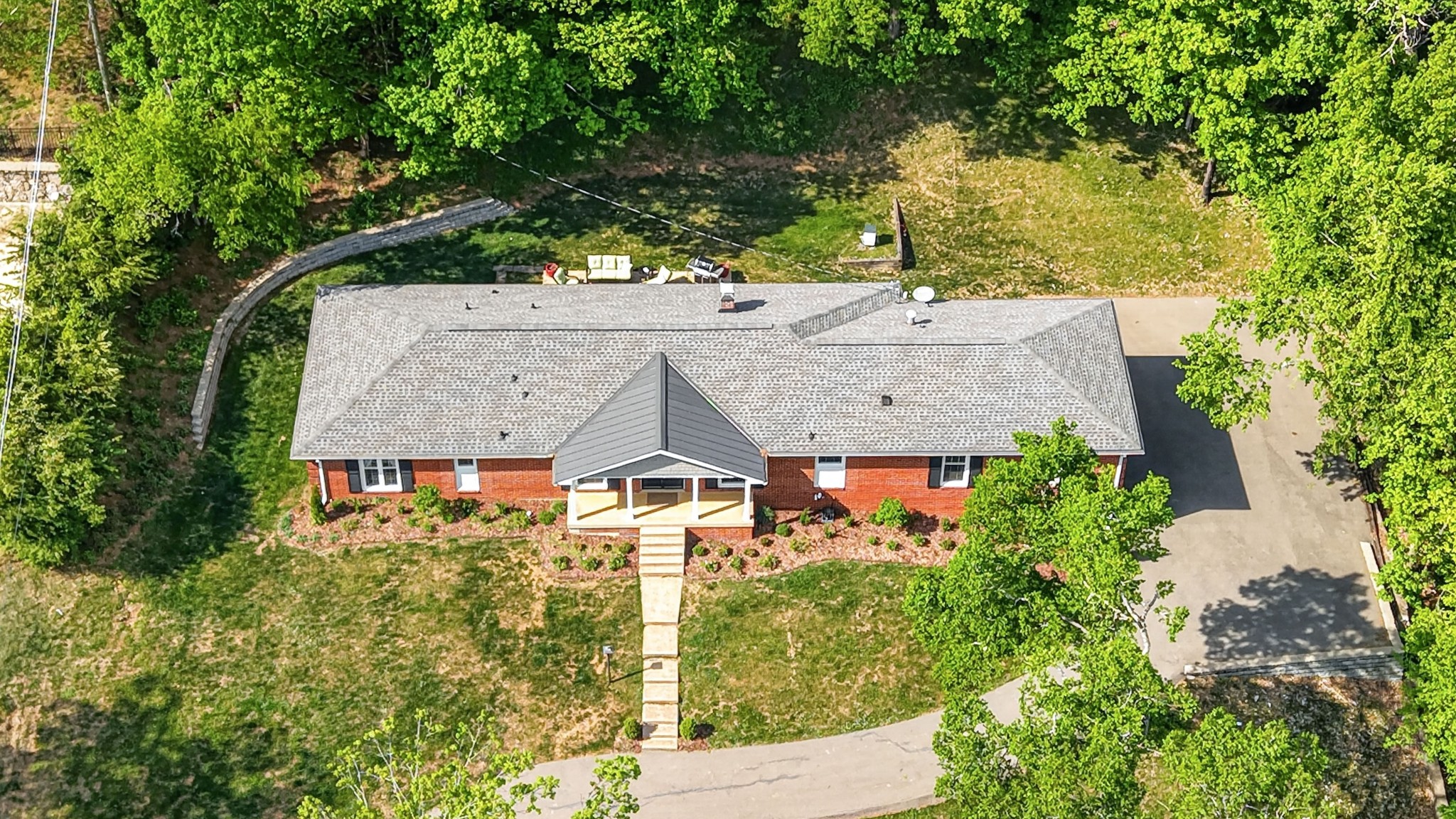 2148 Timberwood Dr