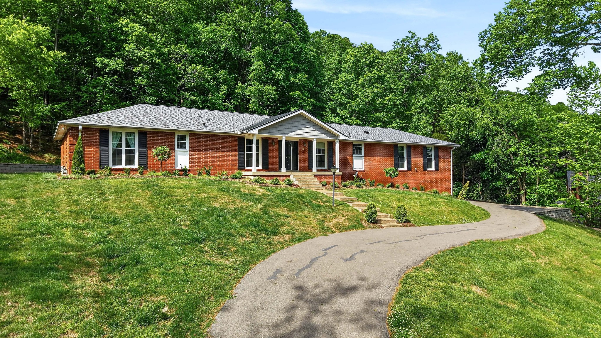 2148 Timberwood Dr