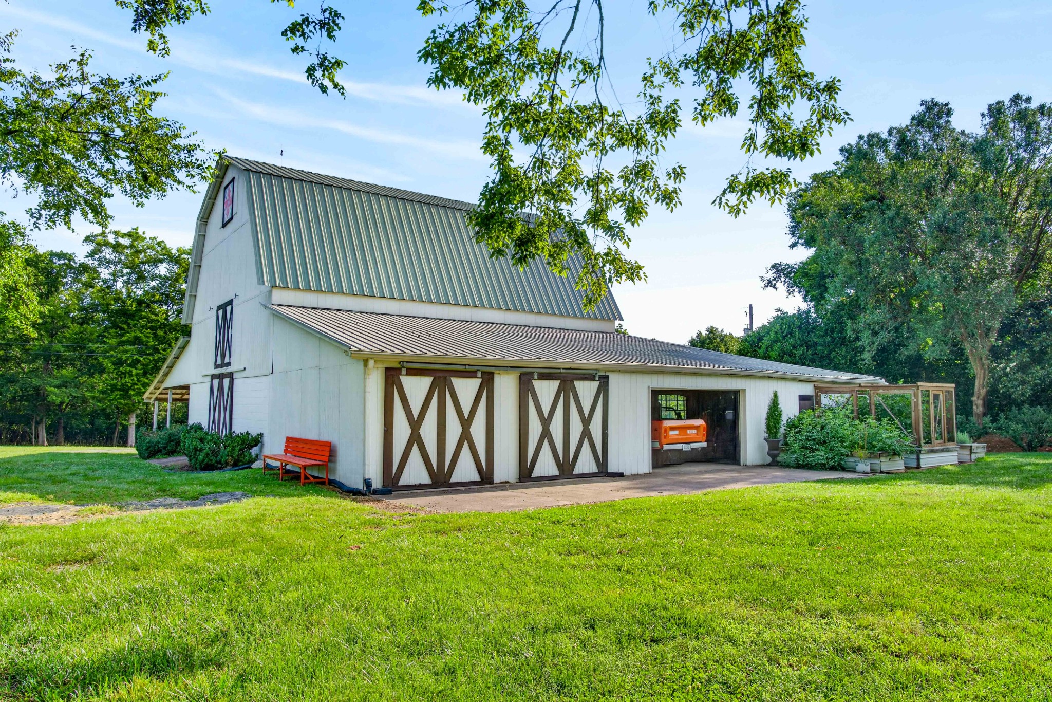 594 Northern Rd