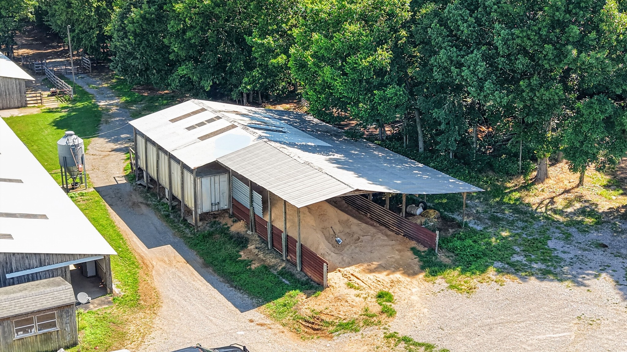 594 Northern Rd