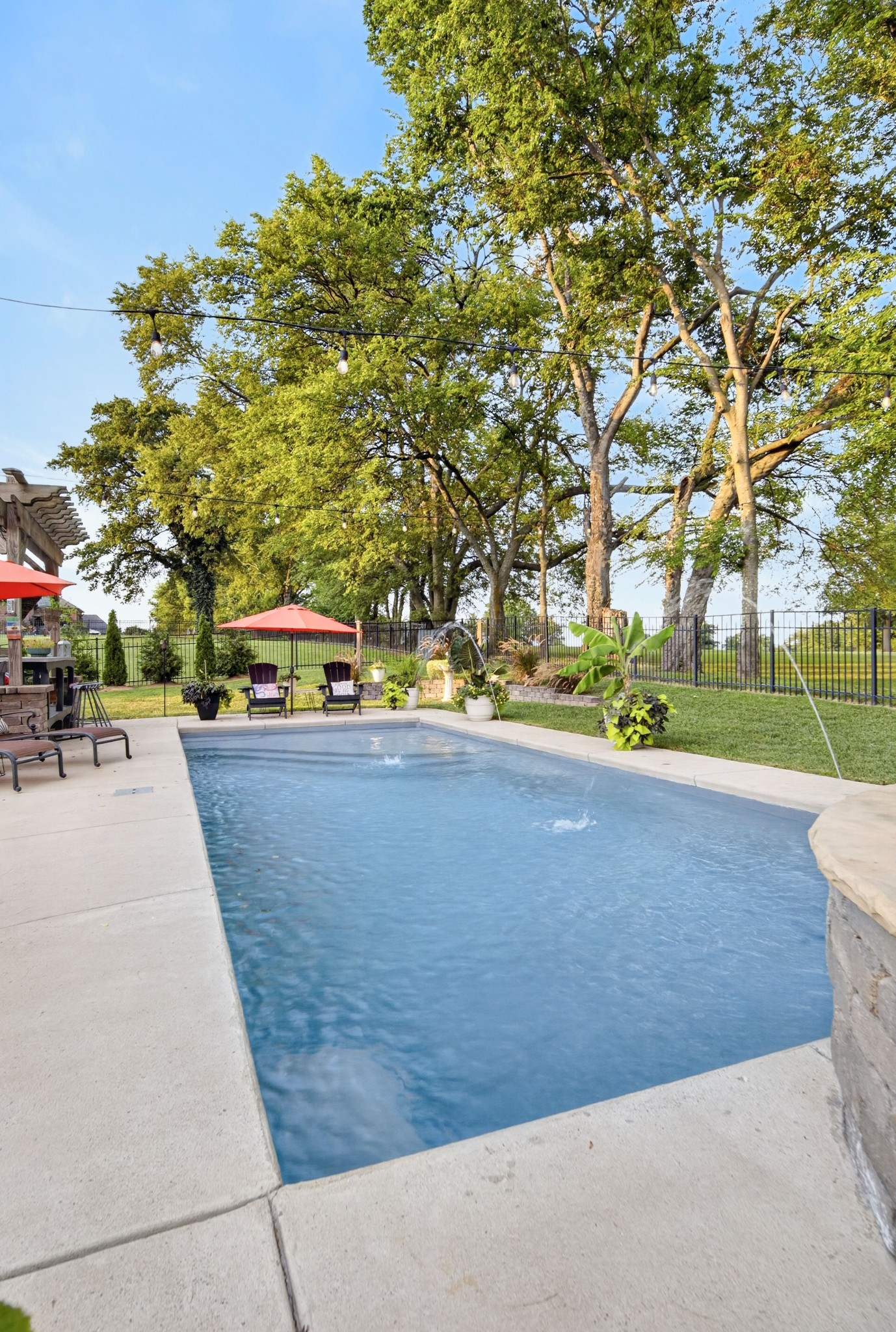 424 Fannis Cir