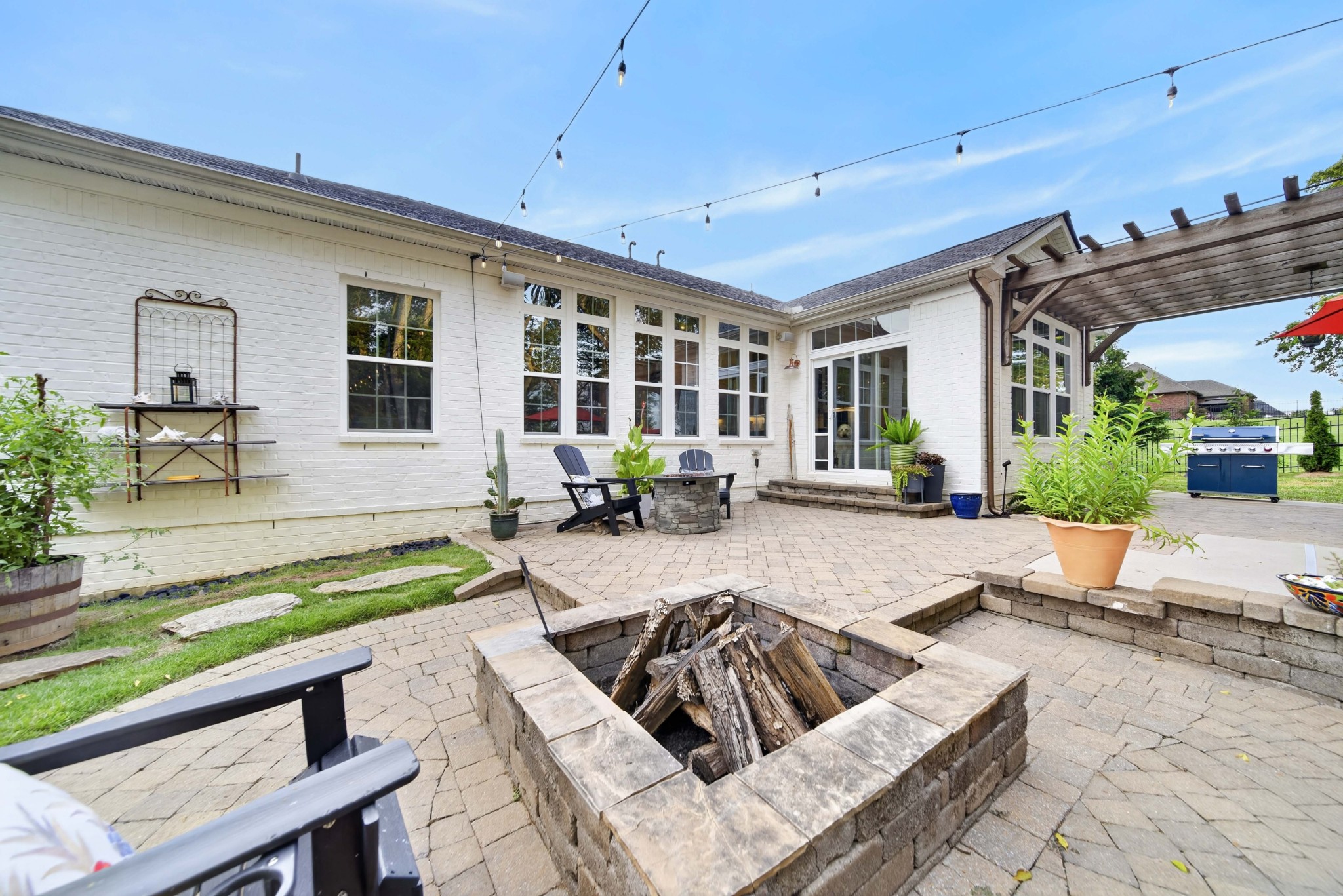 424 Fannis Cir