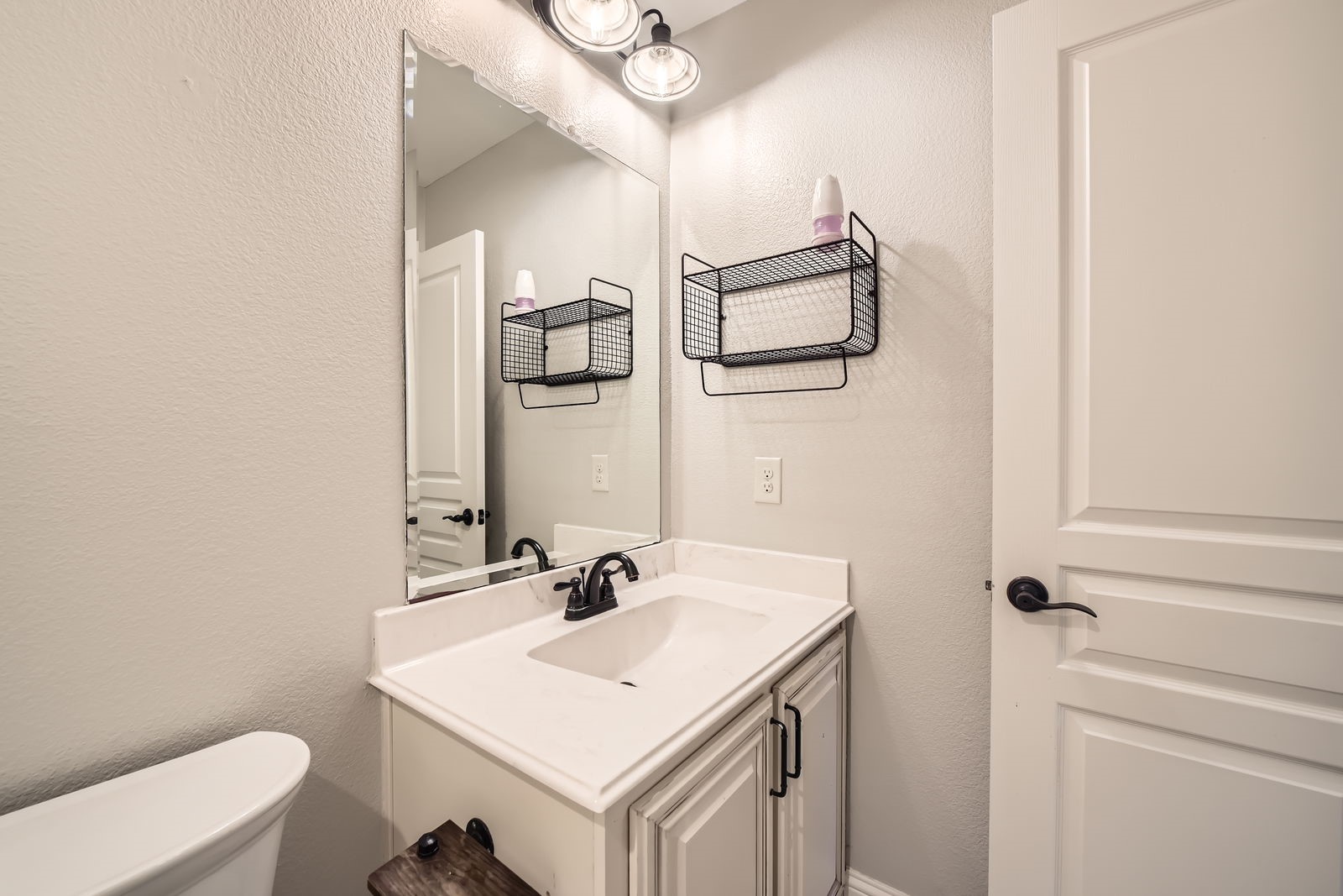 421 Cedar Ridge Drive