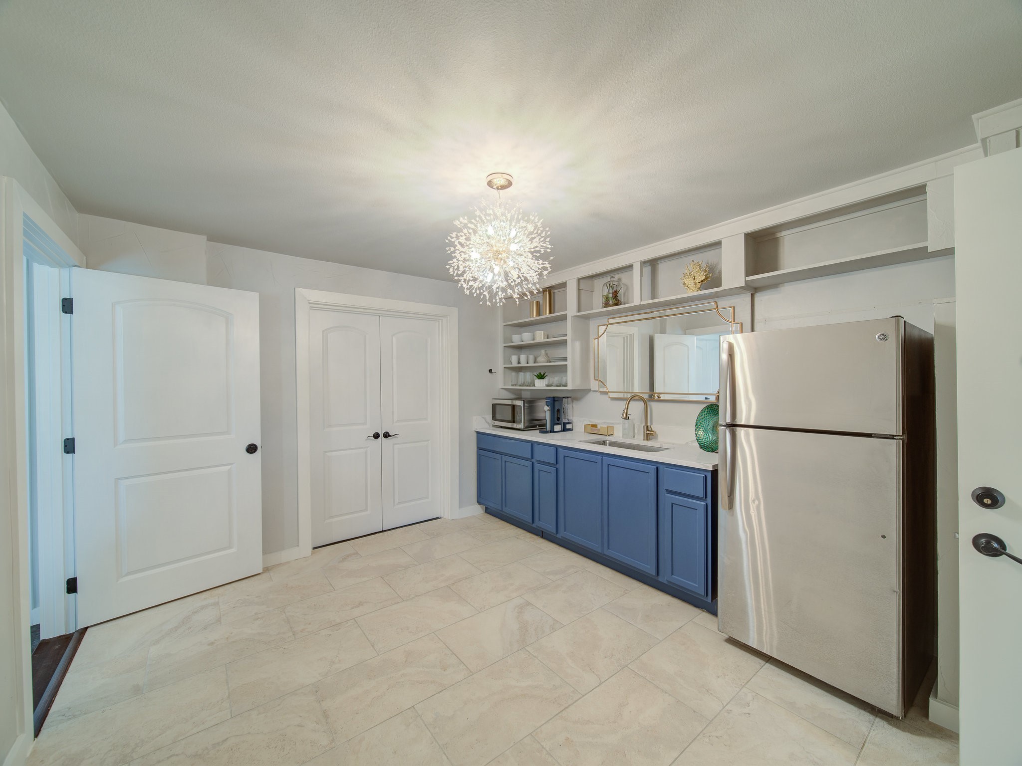 202 N West #A Street