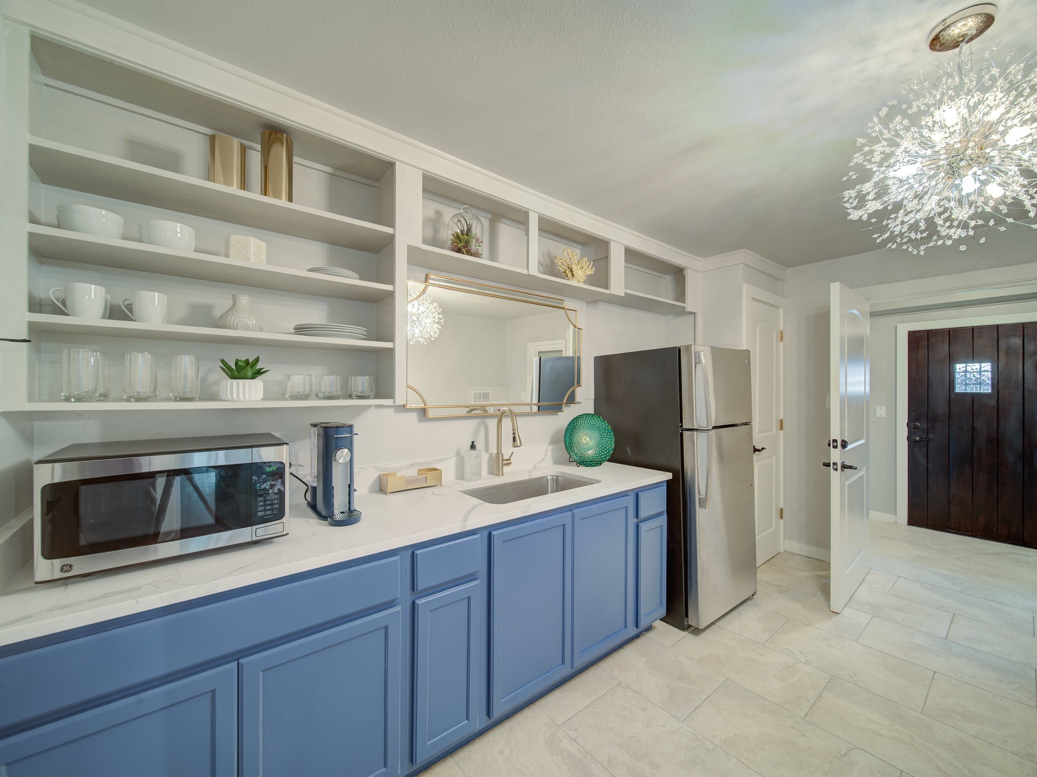 202 N West #A Street