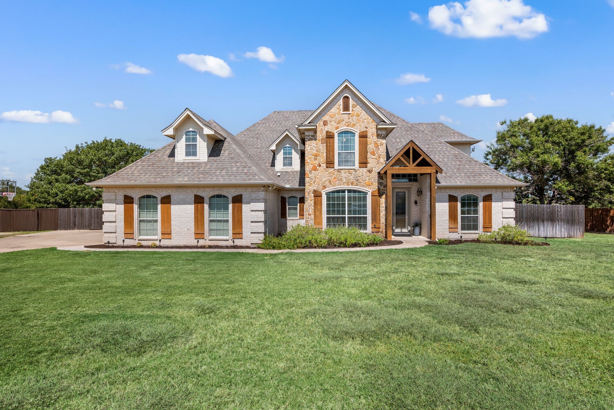 3409 Foot Hills Drive