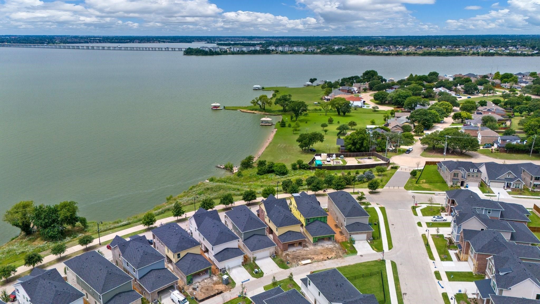 7013 Sunset Boulevard