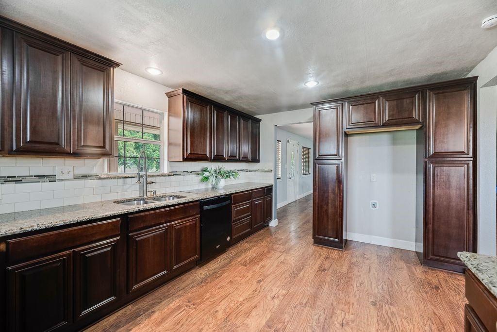 10752 County Road 312