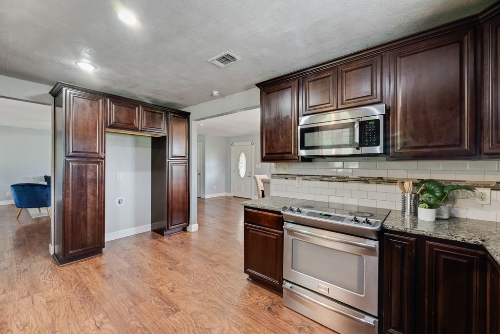 10752 County Road 312