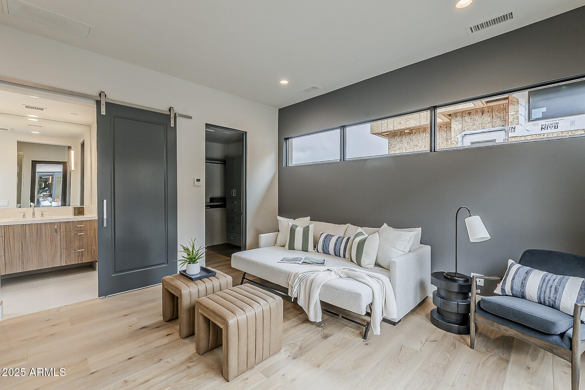 37200 N CAVE CREEK Road, 1023