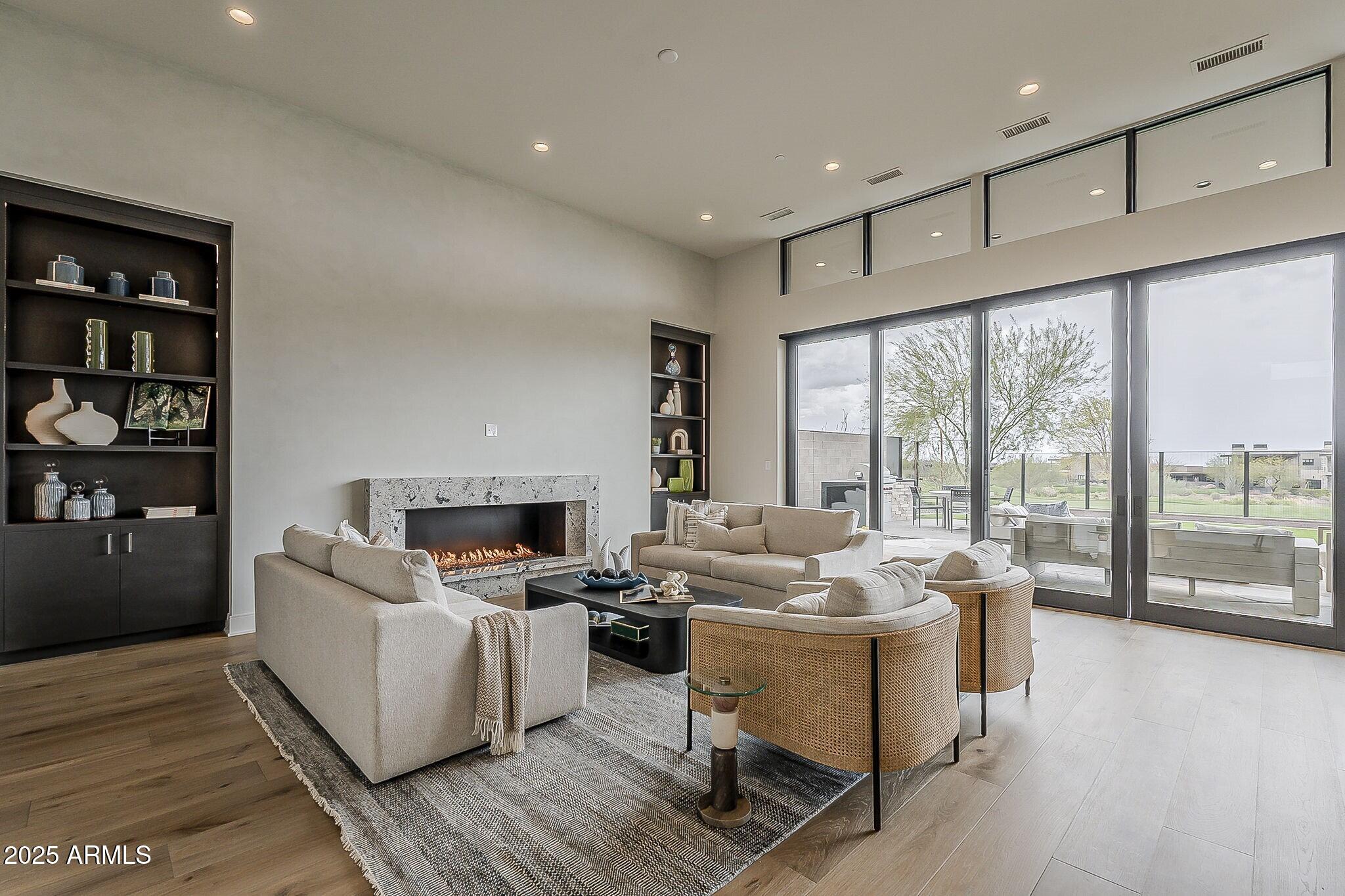 37200 N CAVE CREEK Road, 1023