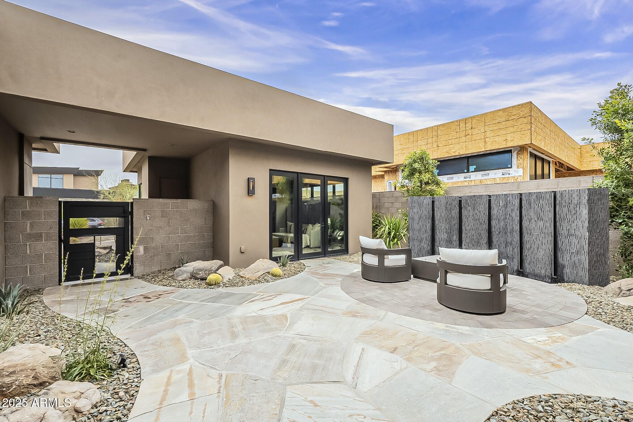 37200 N CAVE CREEK Road, 1023