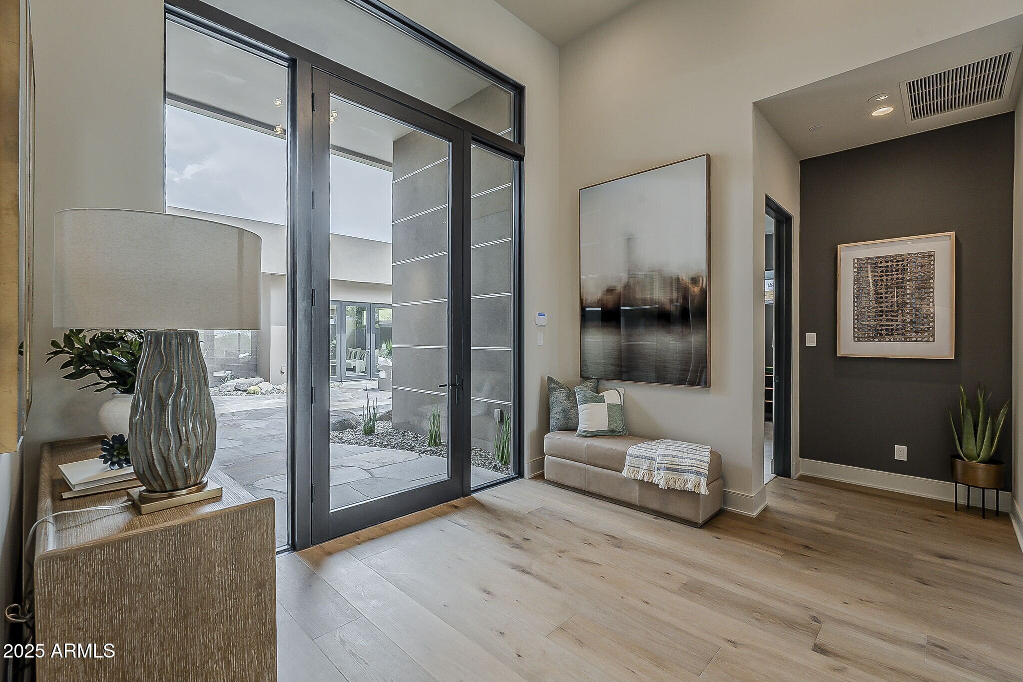 37200 N CAVE CREEK Road, 1023