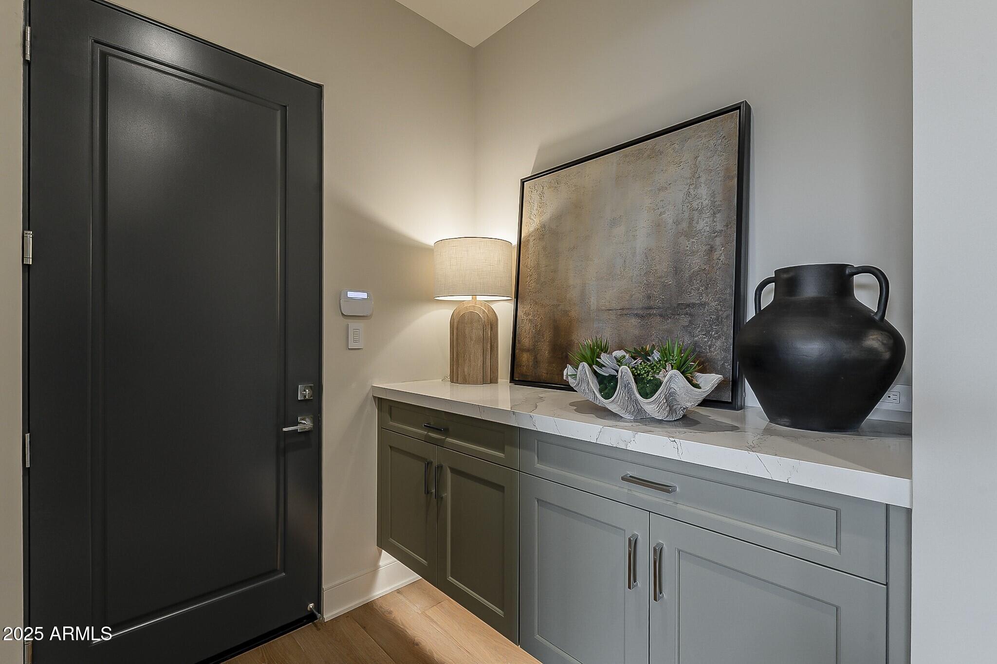 37200 N CAVE CREEK Road, 1023