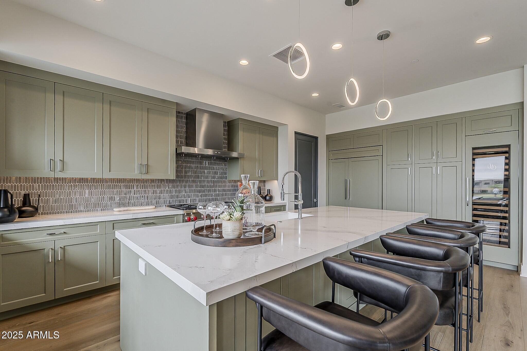 37200 N CAVE CREEK Road, 1023