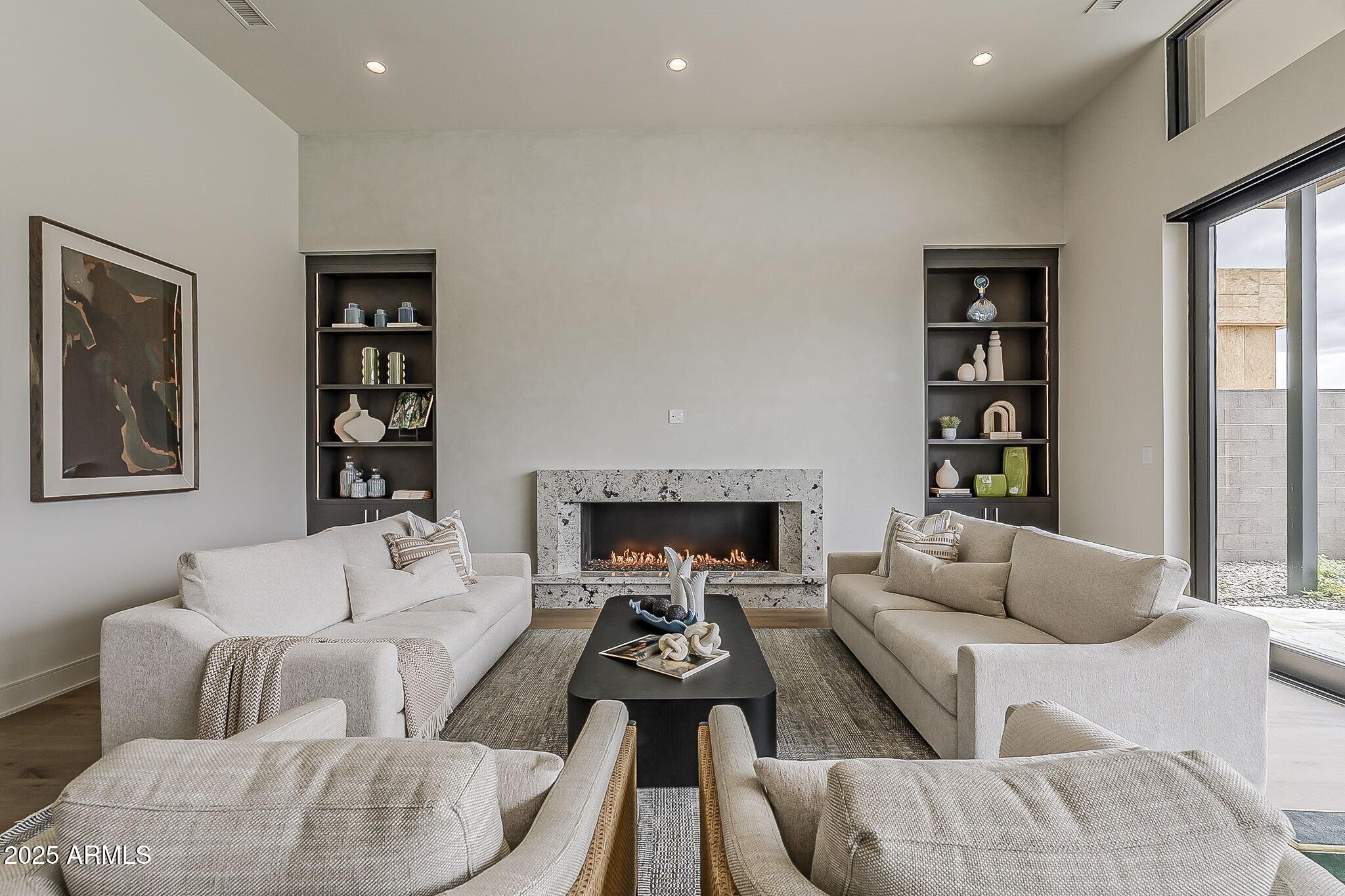 37200 N CAVE CREEK Road, 1023
