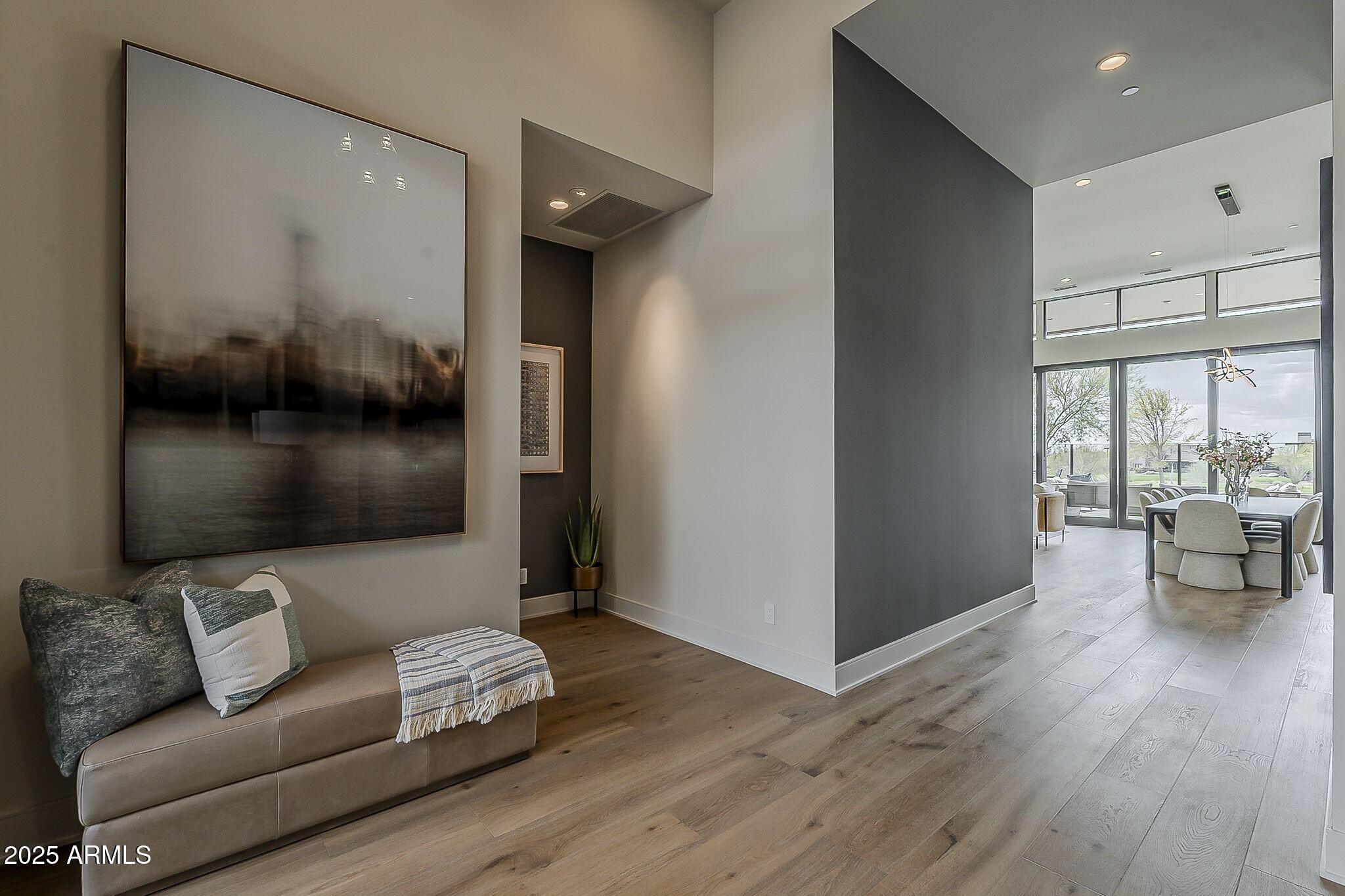 37200 N CAVE CREEK Road, 1023
