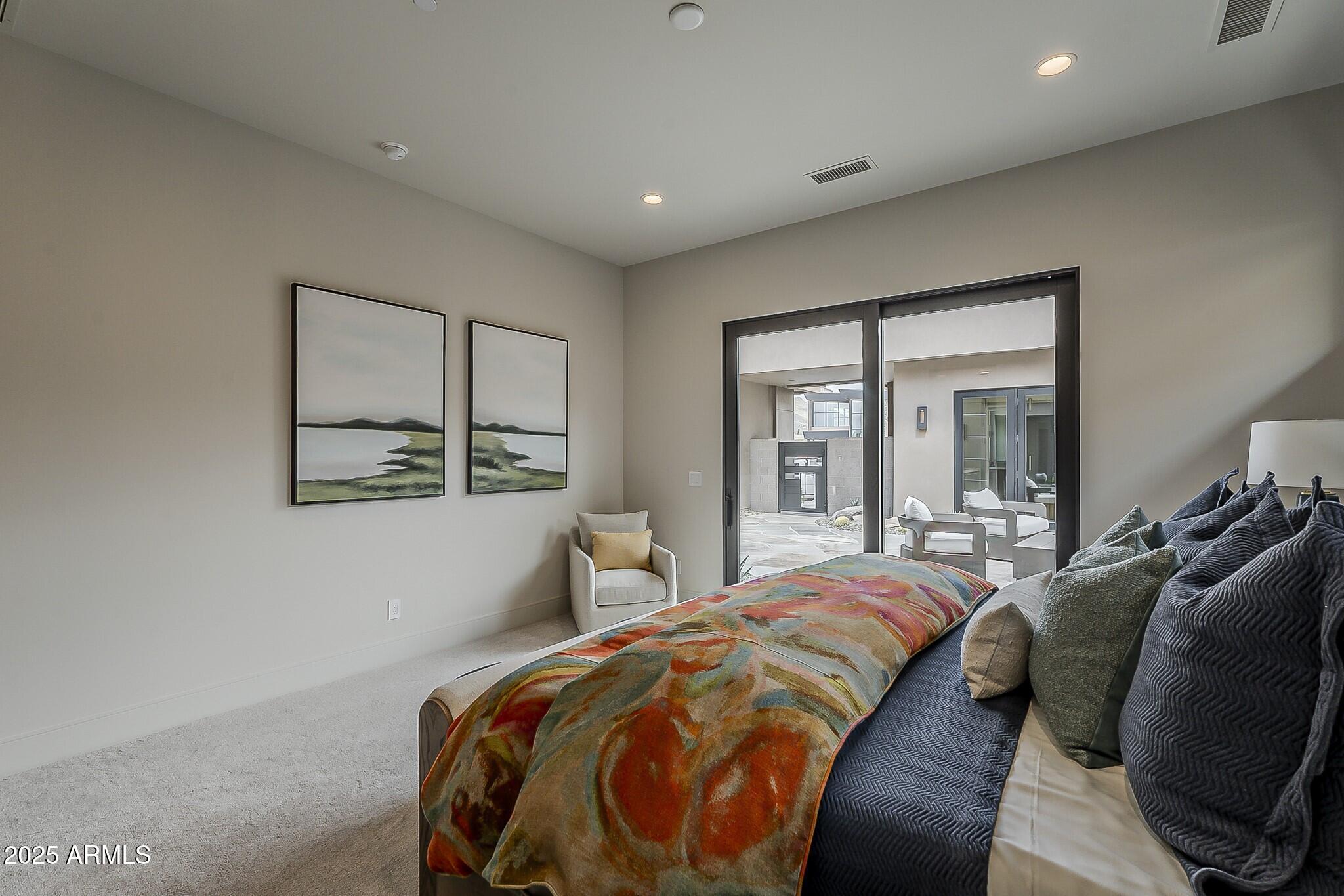 37200 N CAVE CREEK Road, 1023