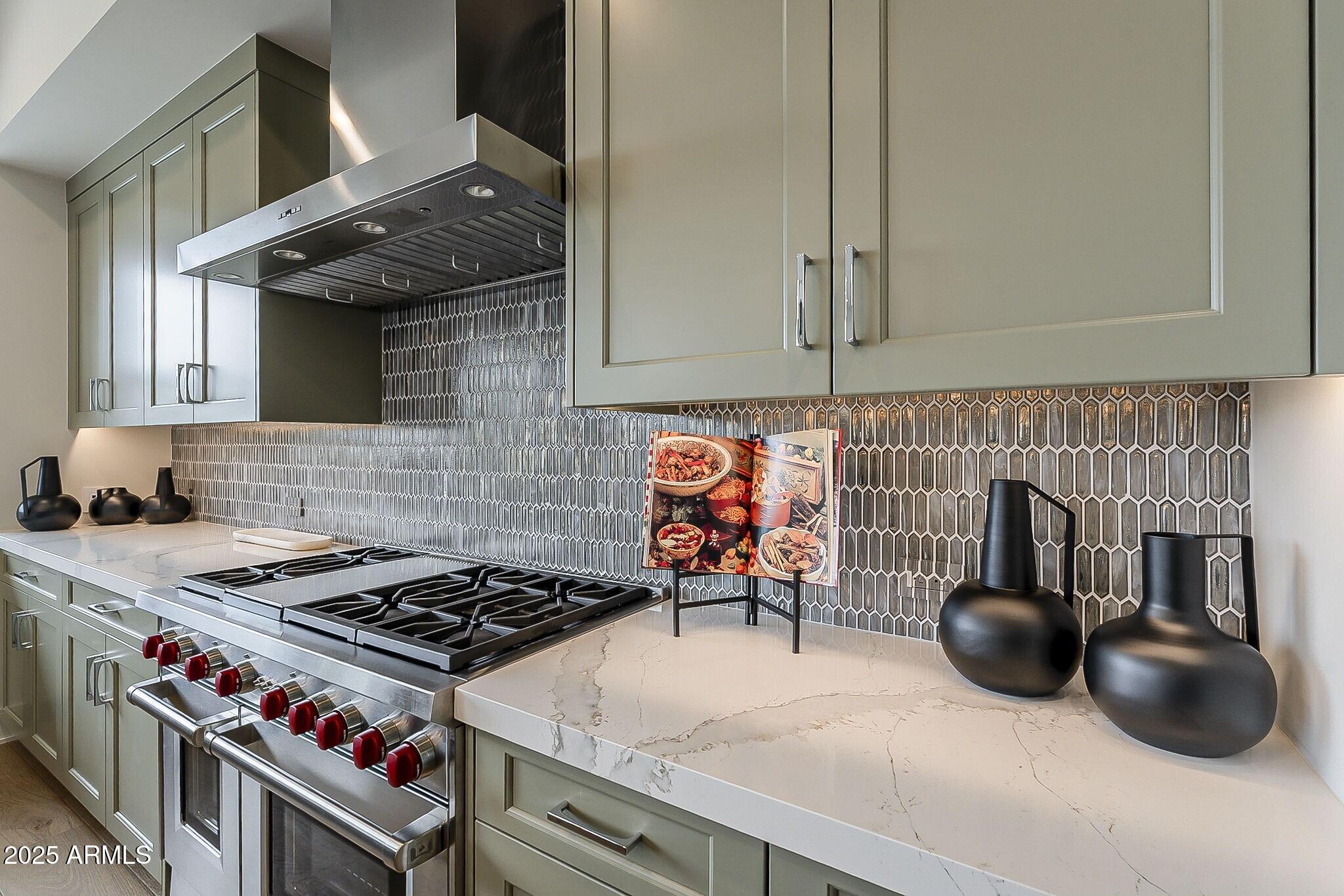 37200 N CAVE CREEK Road, 1023