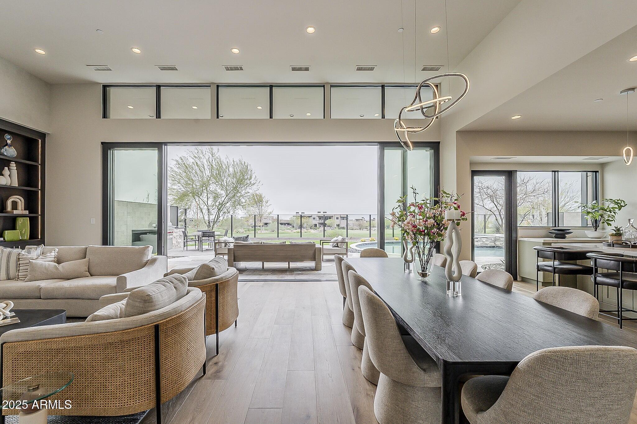 37200 N CAVE CREEK Road, 1023