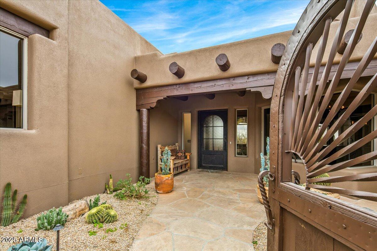 10712 E PROSPECT POINT Drive