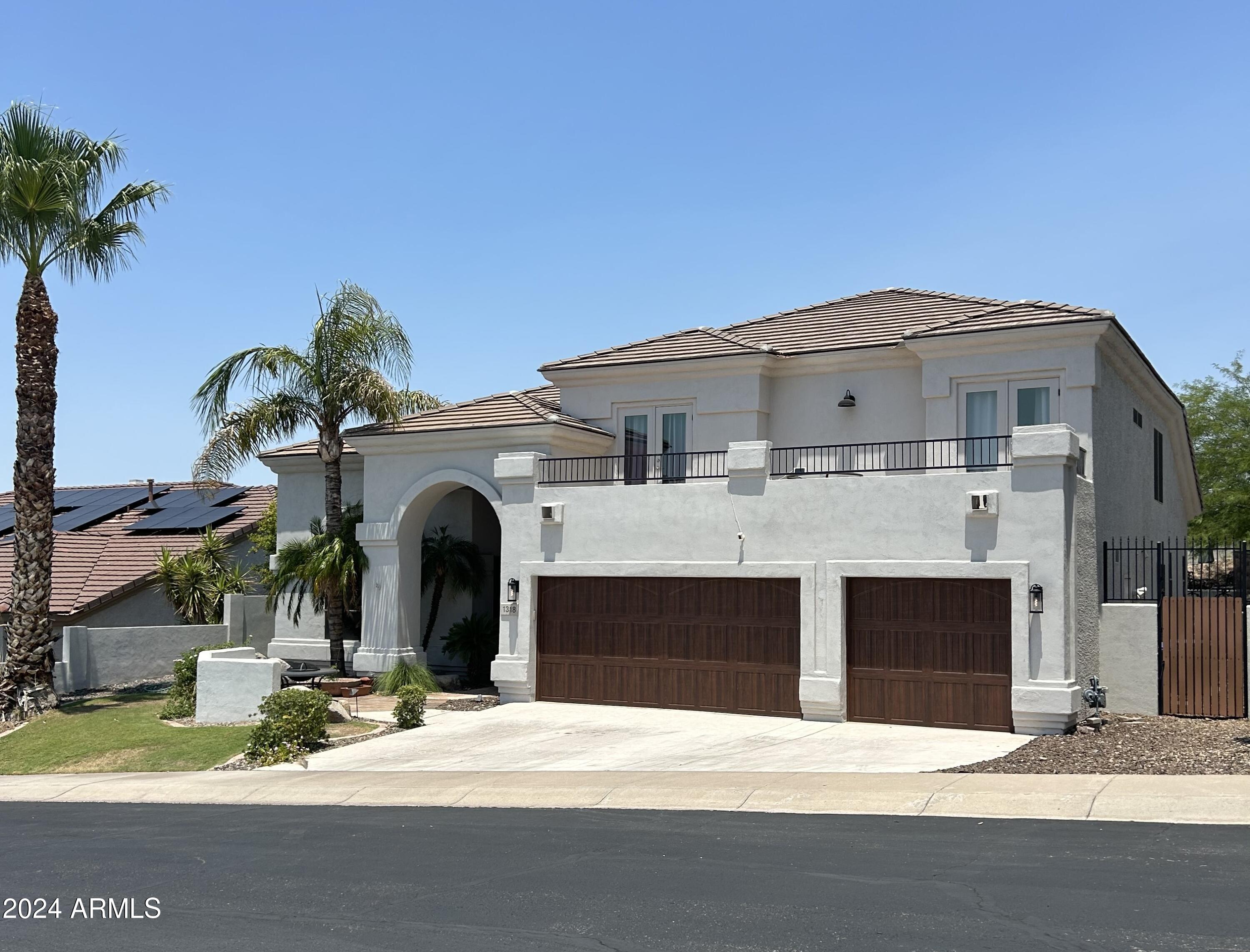 1318 E VILLA THERESA Drive