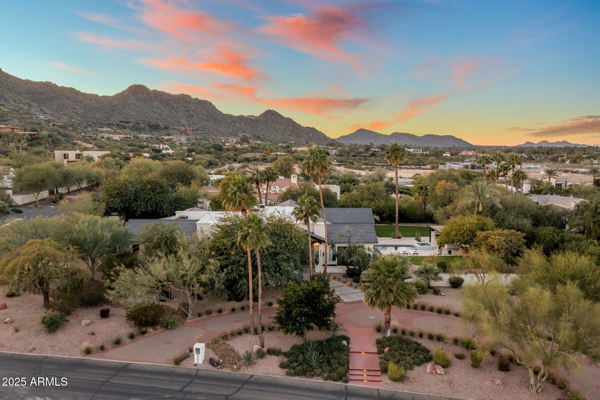 8002 N IRONWOOD Drive