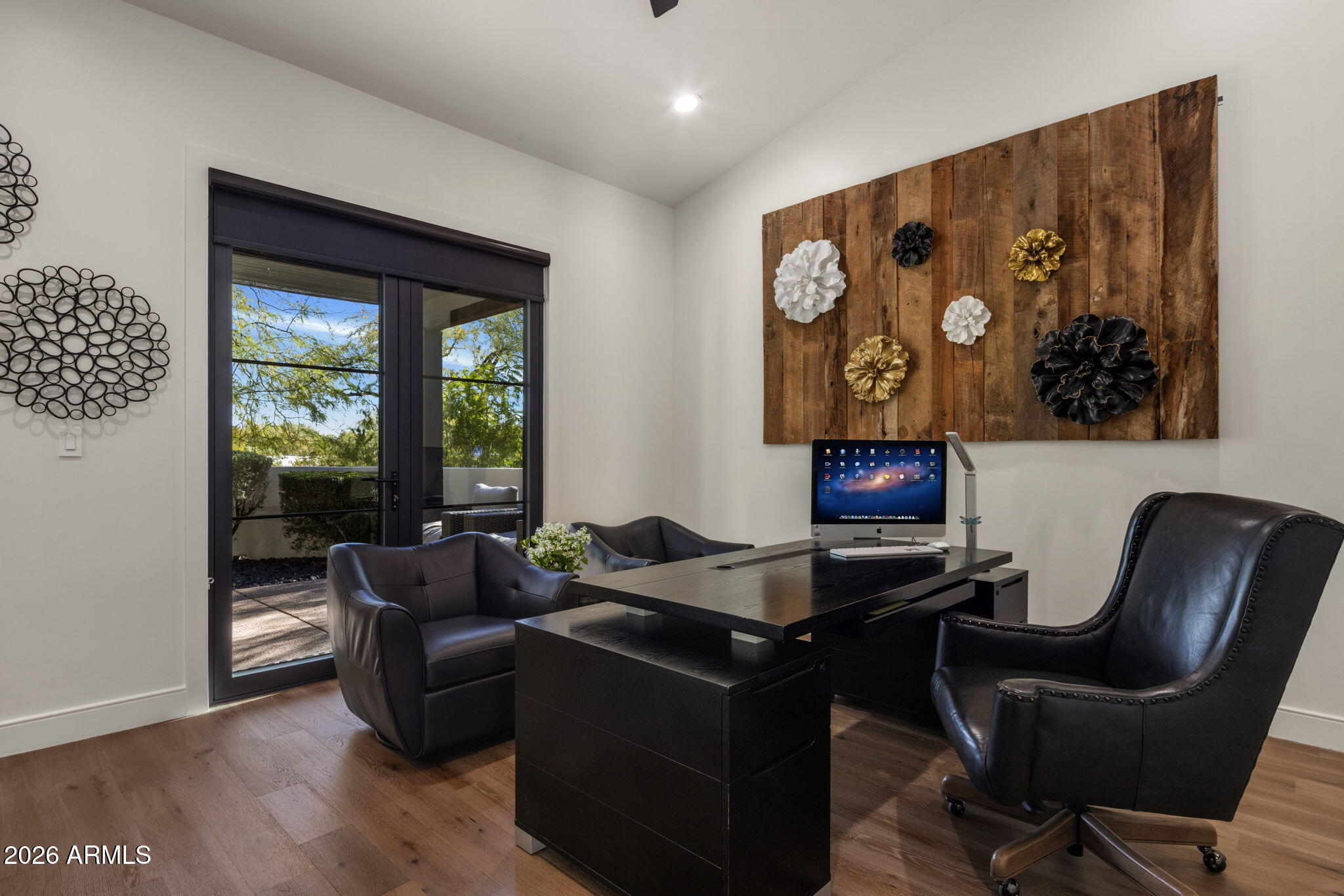 8002 N IRONWOOD Drive