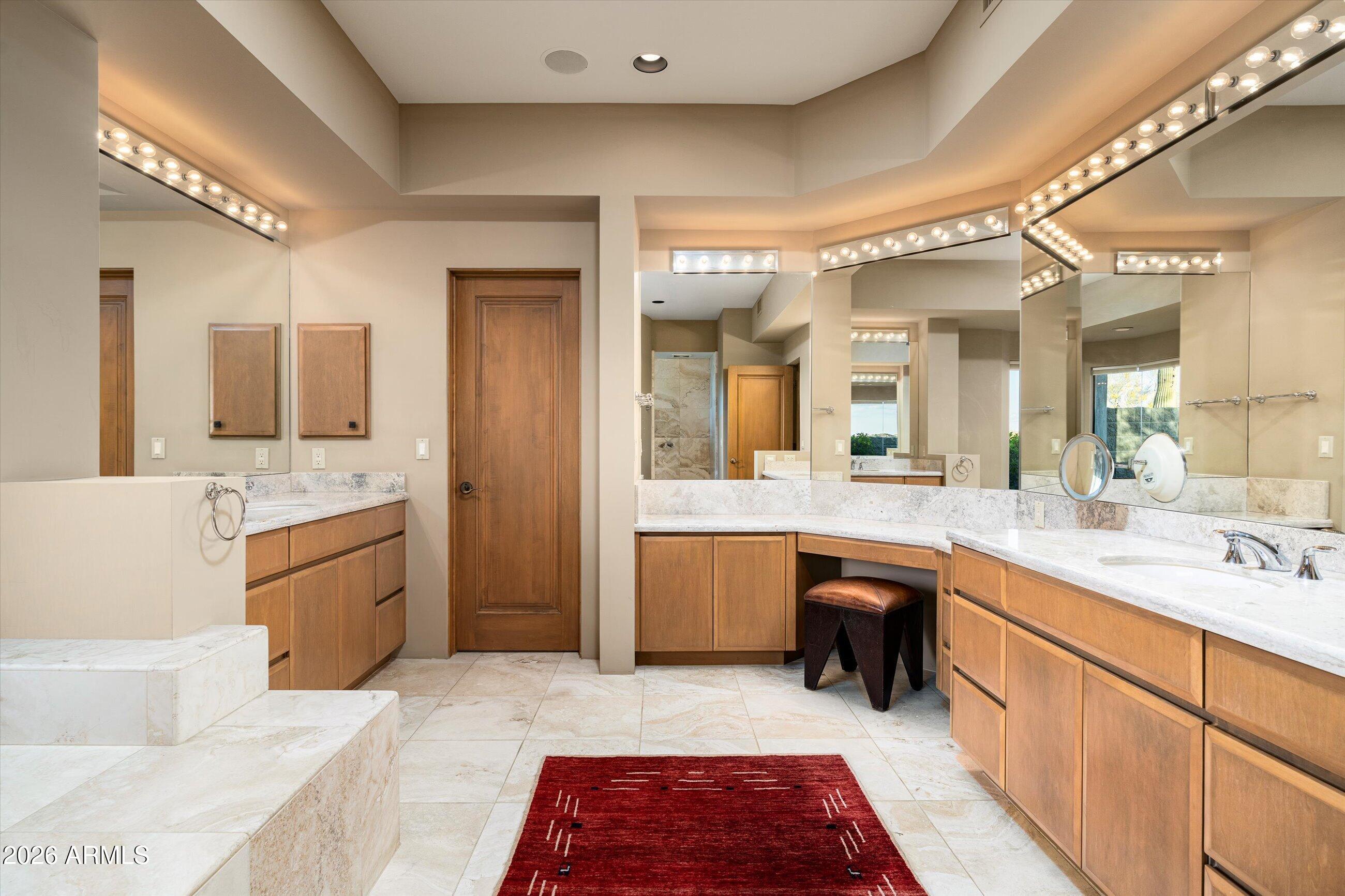 11025 E HONEY MESQUITE Drive