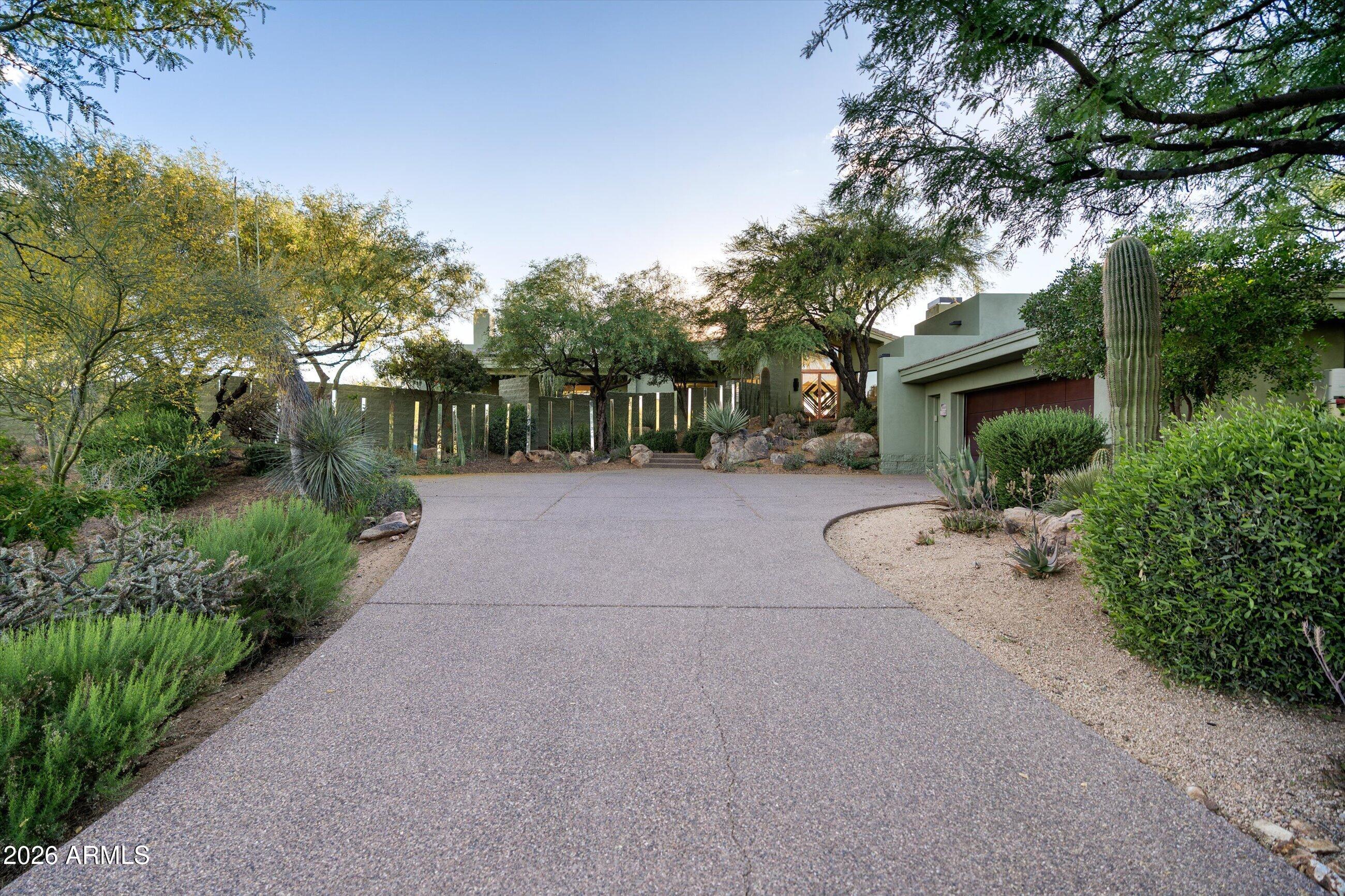 11025 E HONEY MESQUITE Drive