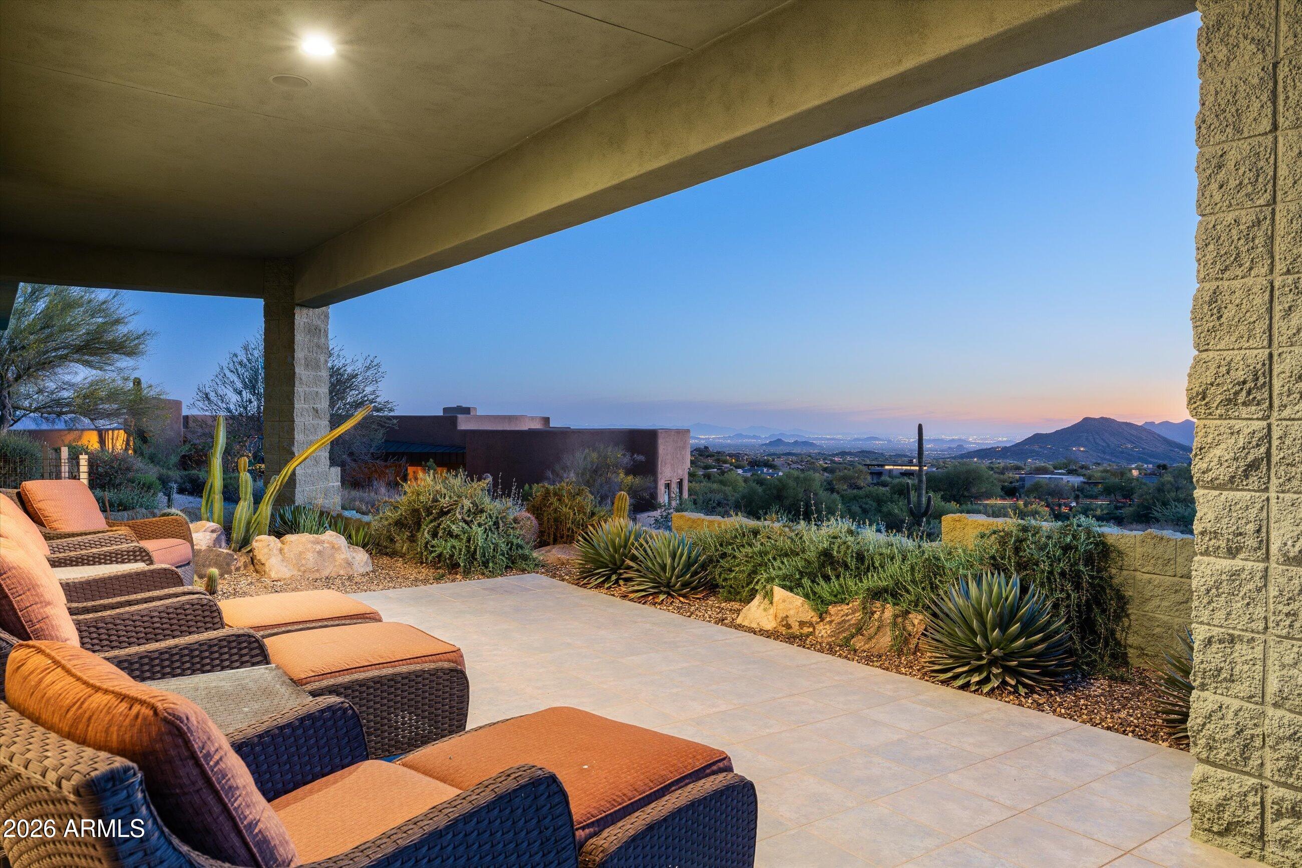11025 E HONEY MESQUITE Drive