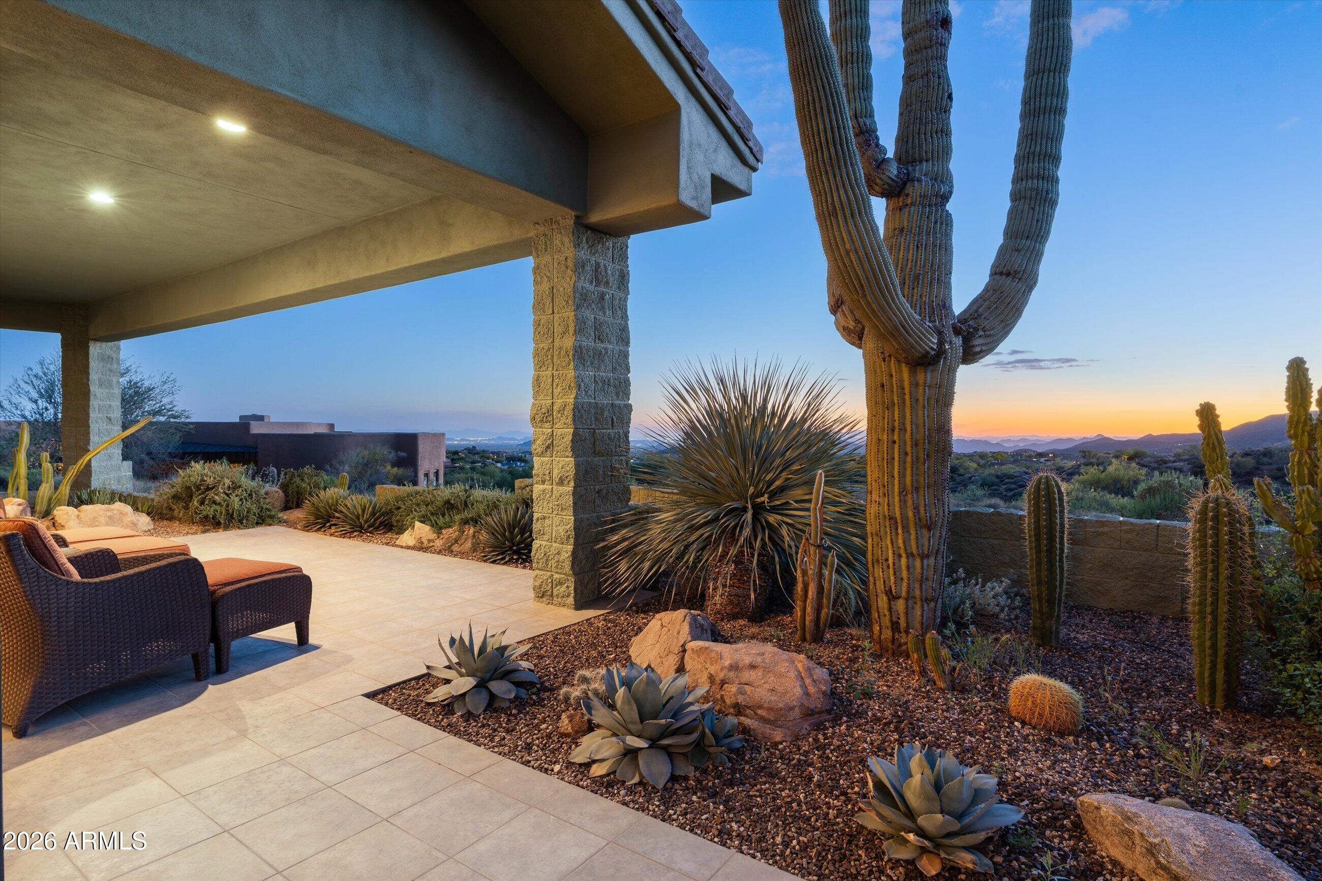 11025 E HONEY MESQUITE Drive