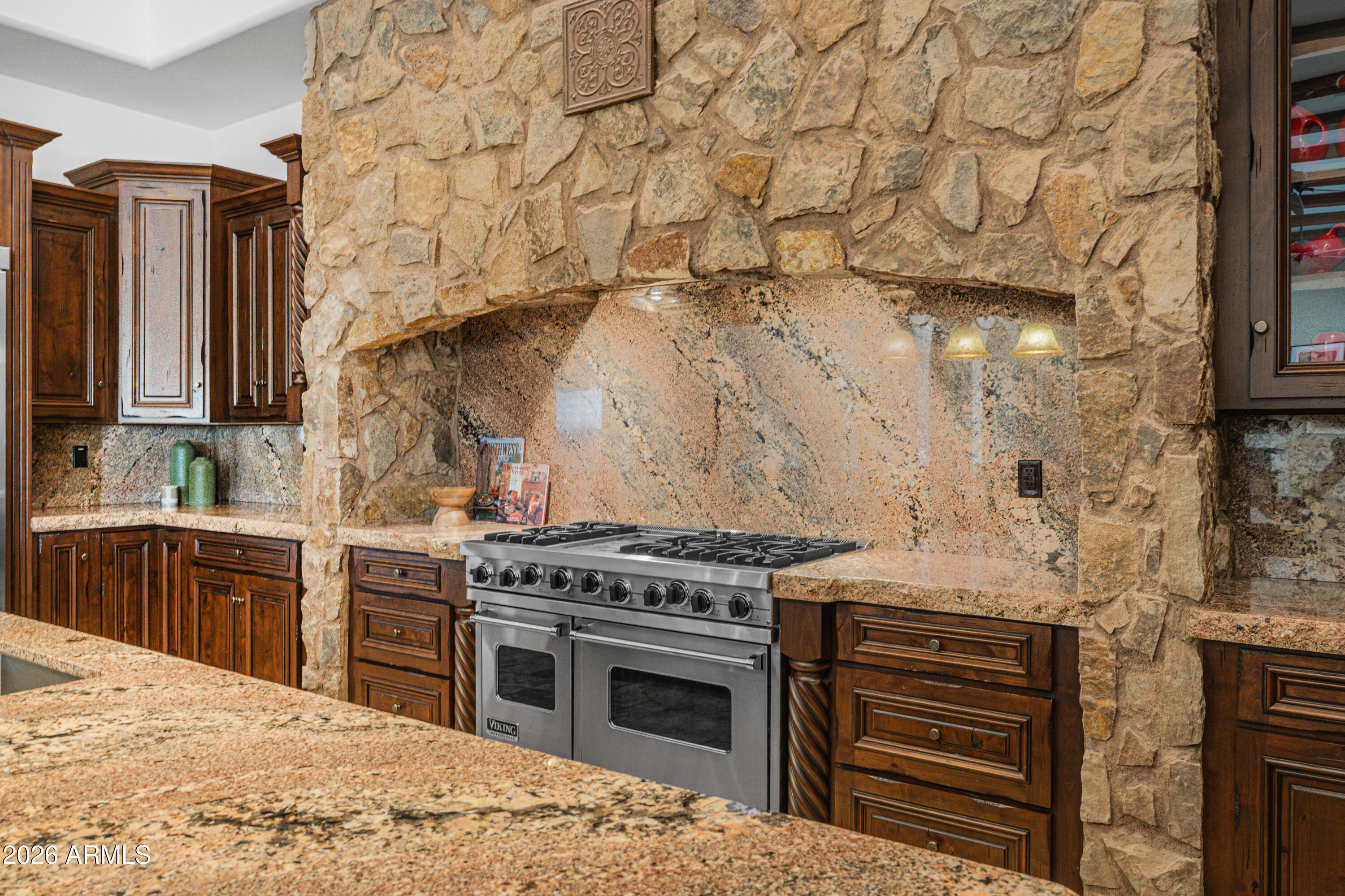 37911 N BOULDER VIEW Drive