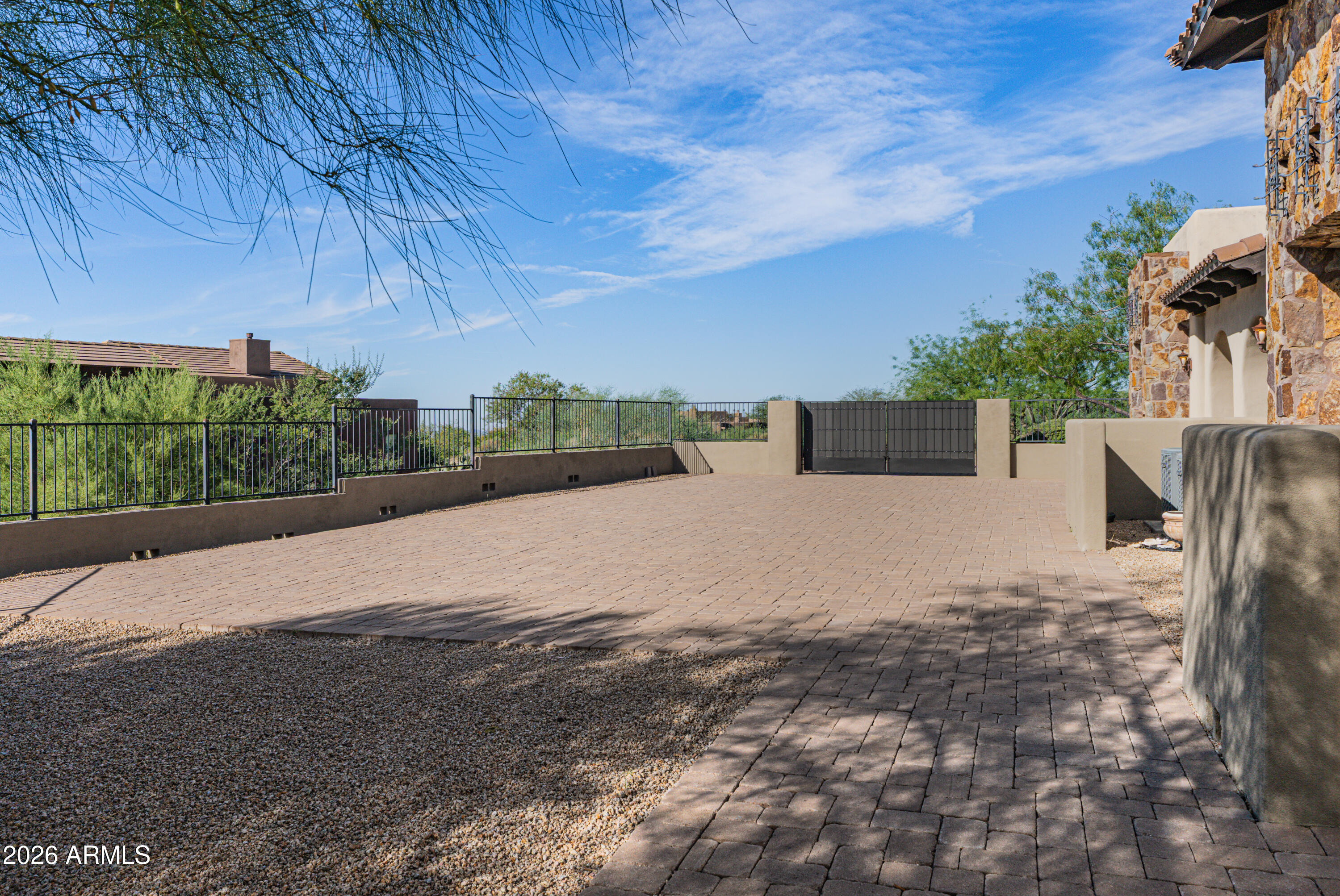 37911 N BOULDER VIEW Drive