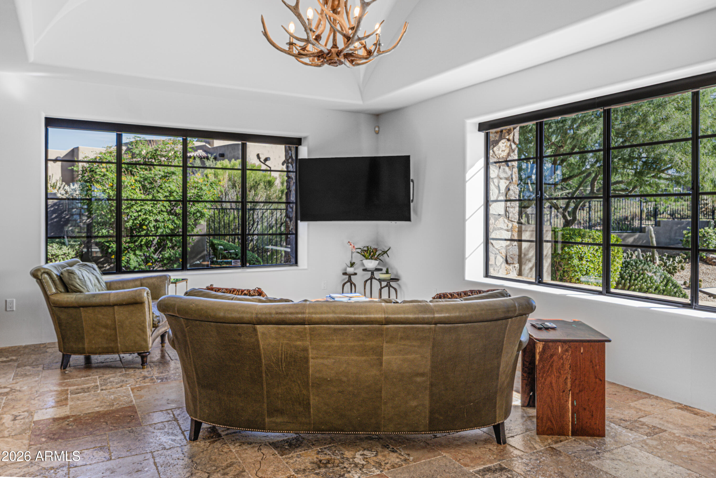 37911 N BOULDER VIEW Drive