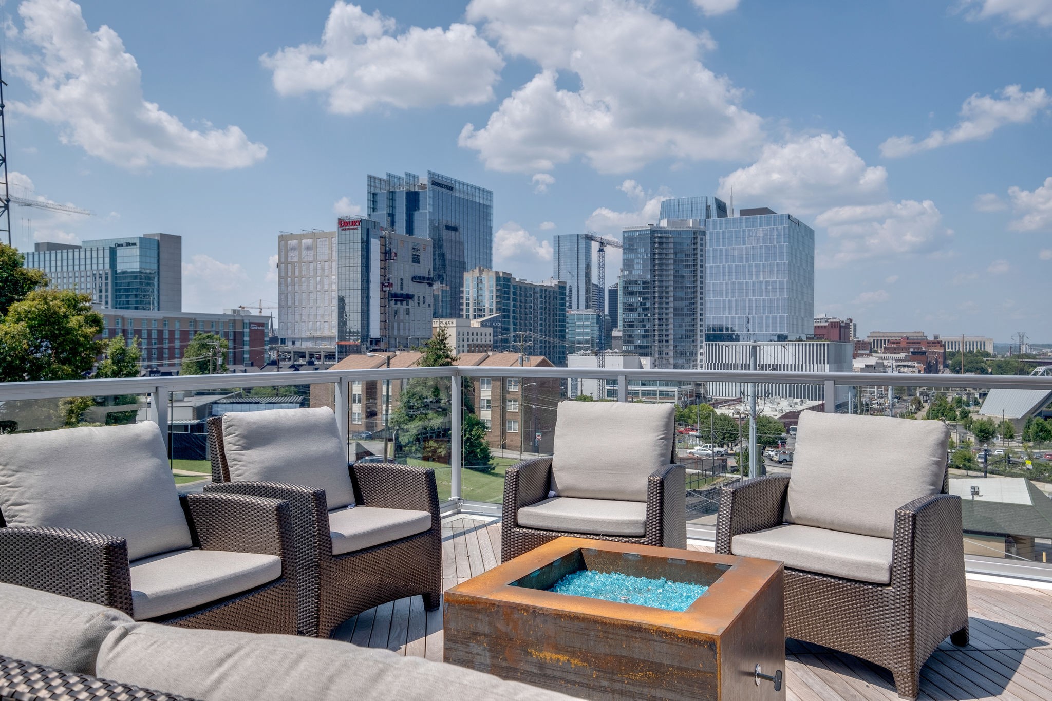 20 Rutledge St Unit: 211