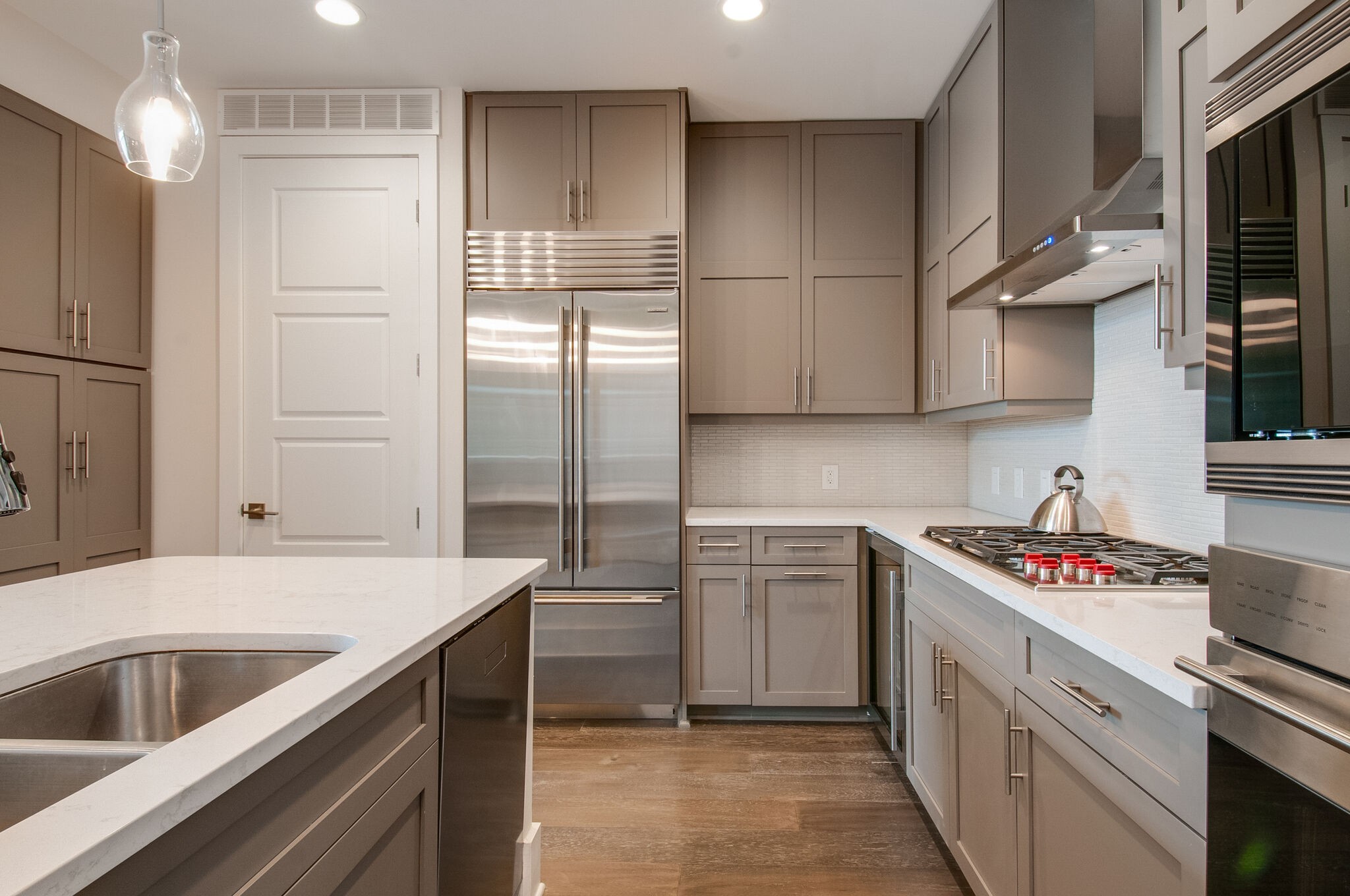 20 Rutledge St Unit: 211